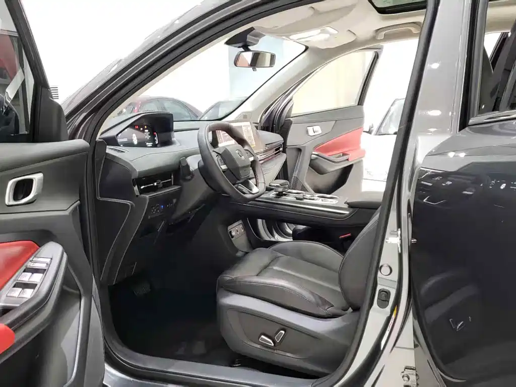 Changan CS55 PLUS 2 nd Gen 1.5 T DCT Distinguished