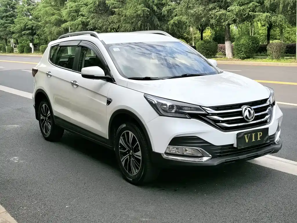 Dongfeng Fengshen AX7 Classic 1.6 T Auto Elite