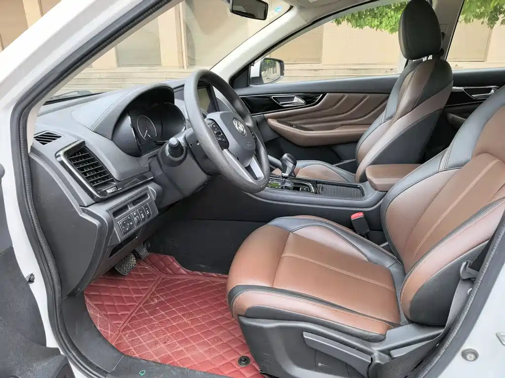 Dongfeng Fengshen AX7 Classic 1.6 T Auto Elite