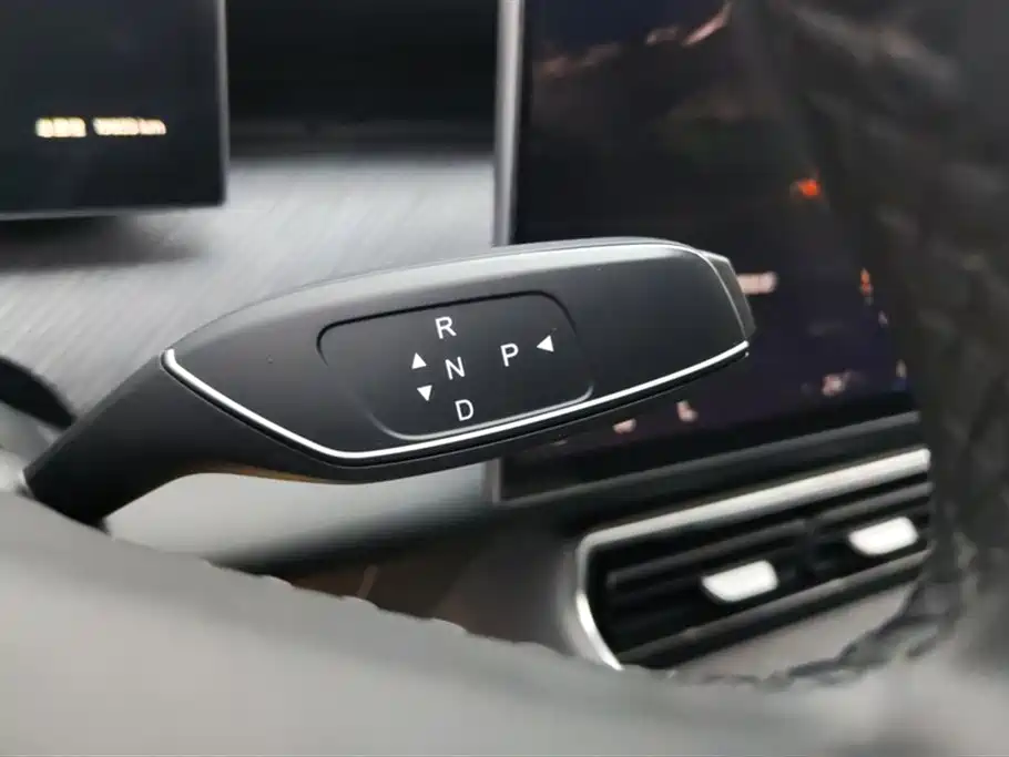 Fengyun T9 120 Long Range Flagship 7-seat Ternary Lithium