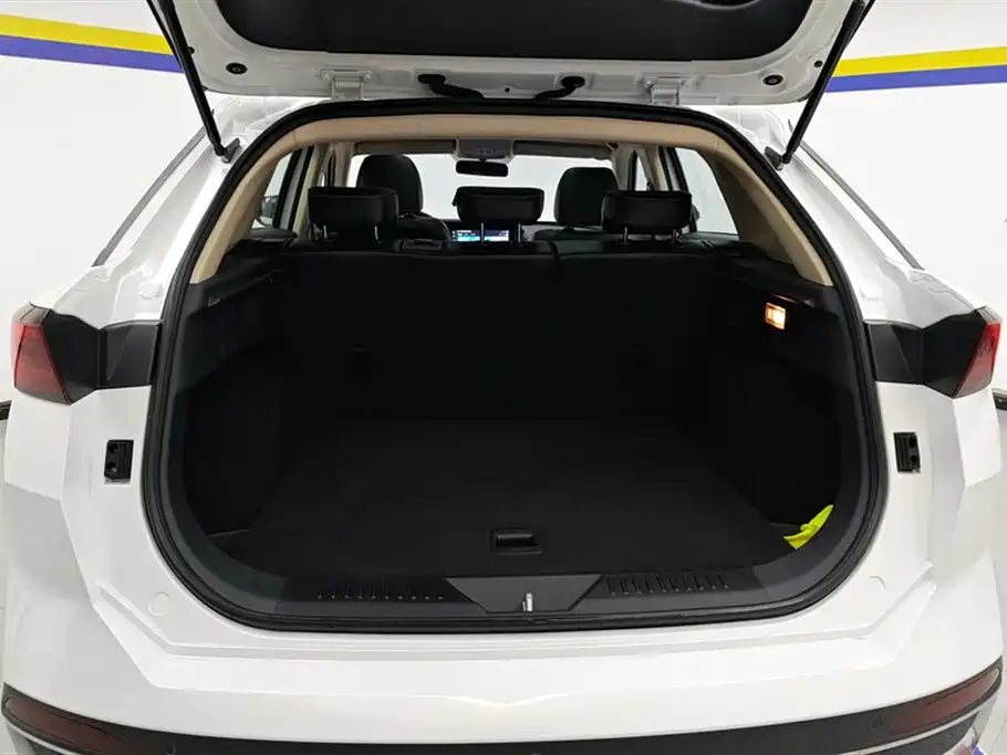 Besturn T77 1.5 T Auto Luxury