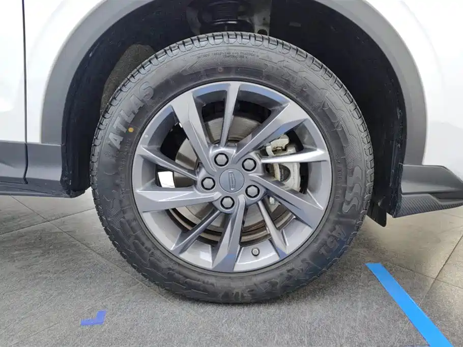 Binyue 1.5 T DCT Dragon Rise