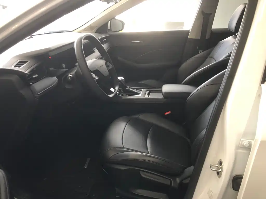Roewe i5 1.5 L CVT Luxury