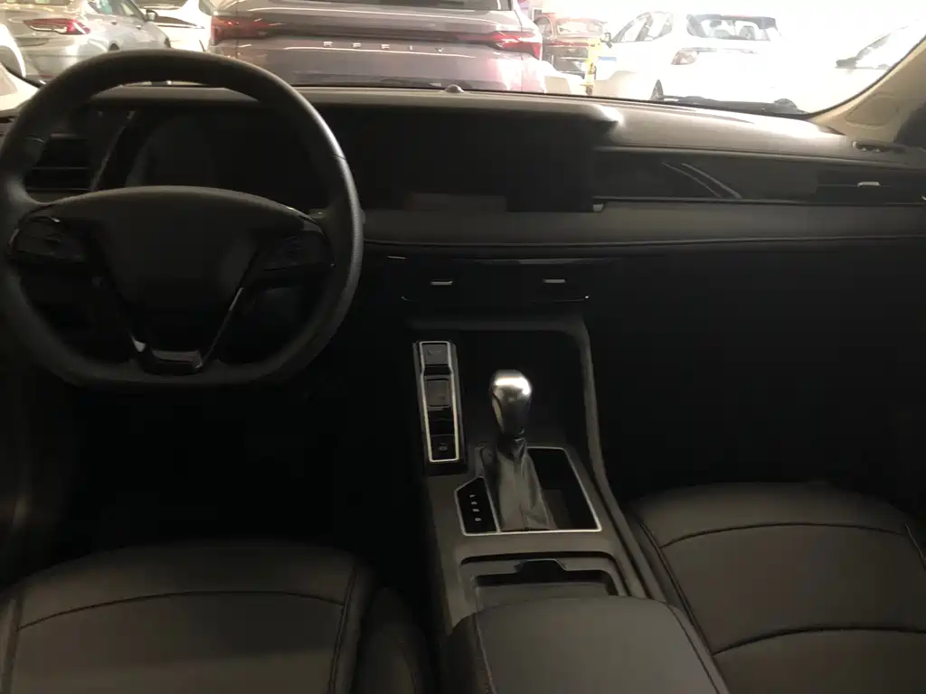 Roewe i5 1.5 L CVT Luxury