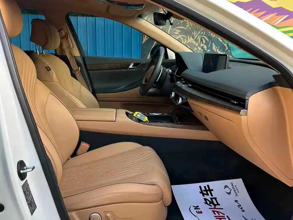 Genesis G80 2.5 T 4 WD Flagship