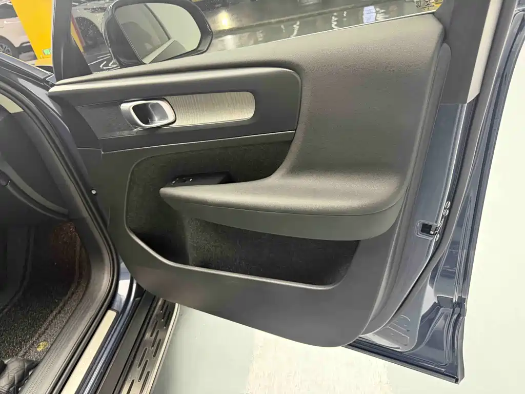 Volvo XC40 T4 4 WD Smart Vision Luxury