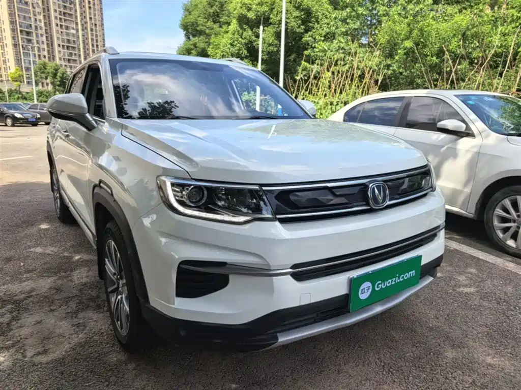Changan CS35 PLUS 1.6 L Manual Connected