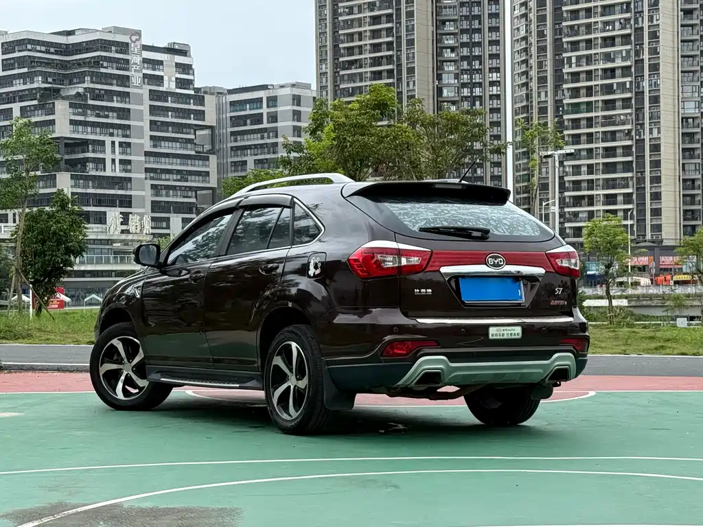 BYD S7 2.0 T Auto Flagship