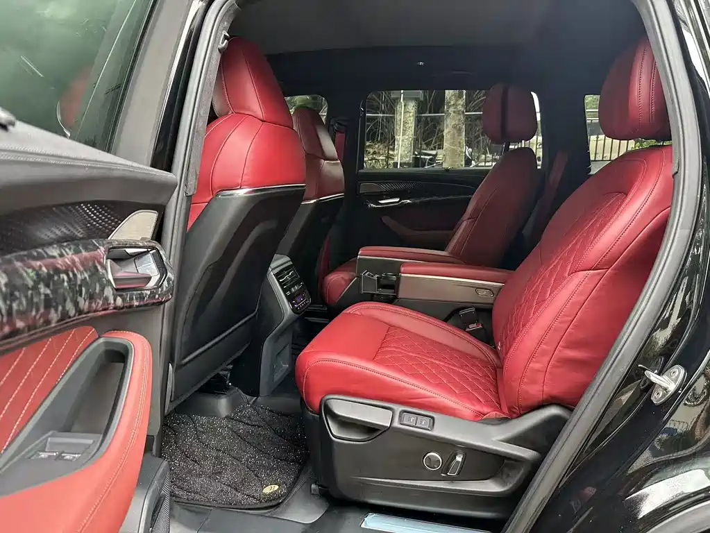 Audi Q6 45 TFSI quattro Black Warrior 6-seat
