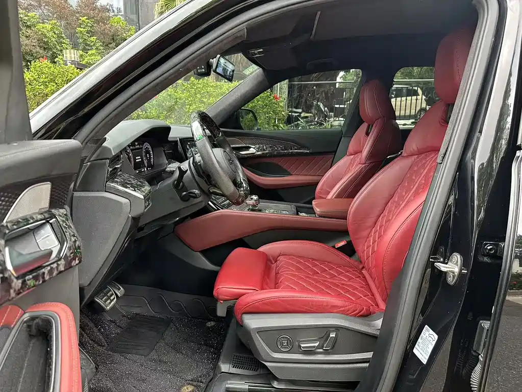 Audi Q6 45 TFSI quattro Black Warrior 6-seat