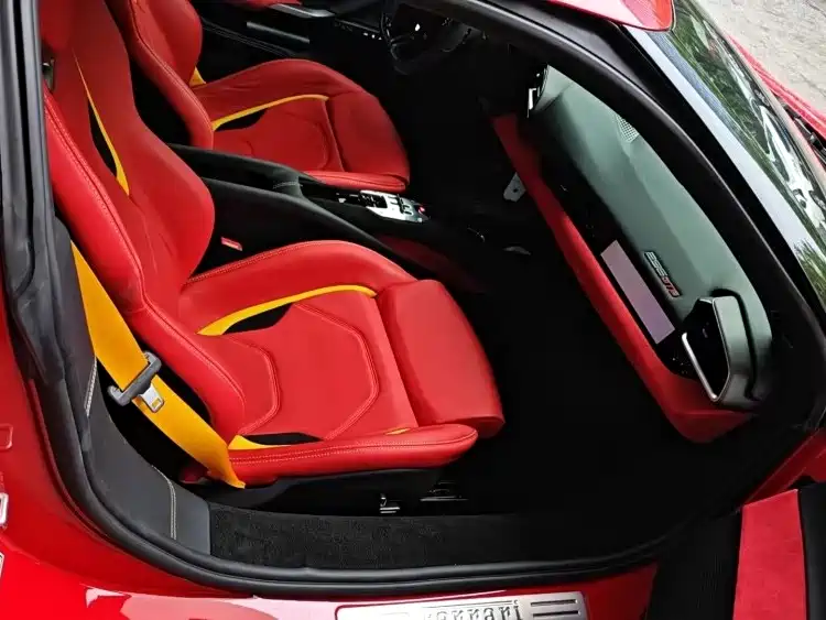 Ferrari 296 3.0 T V6 GTB