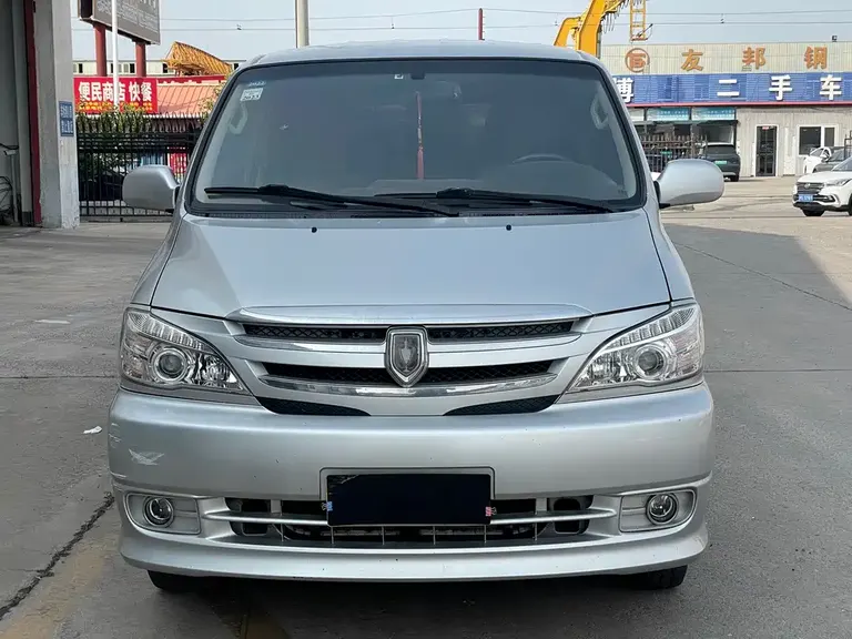 Jinbei Grace 阁瑞斯 2016款 2.2 L经典版 豪华型长轴10座