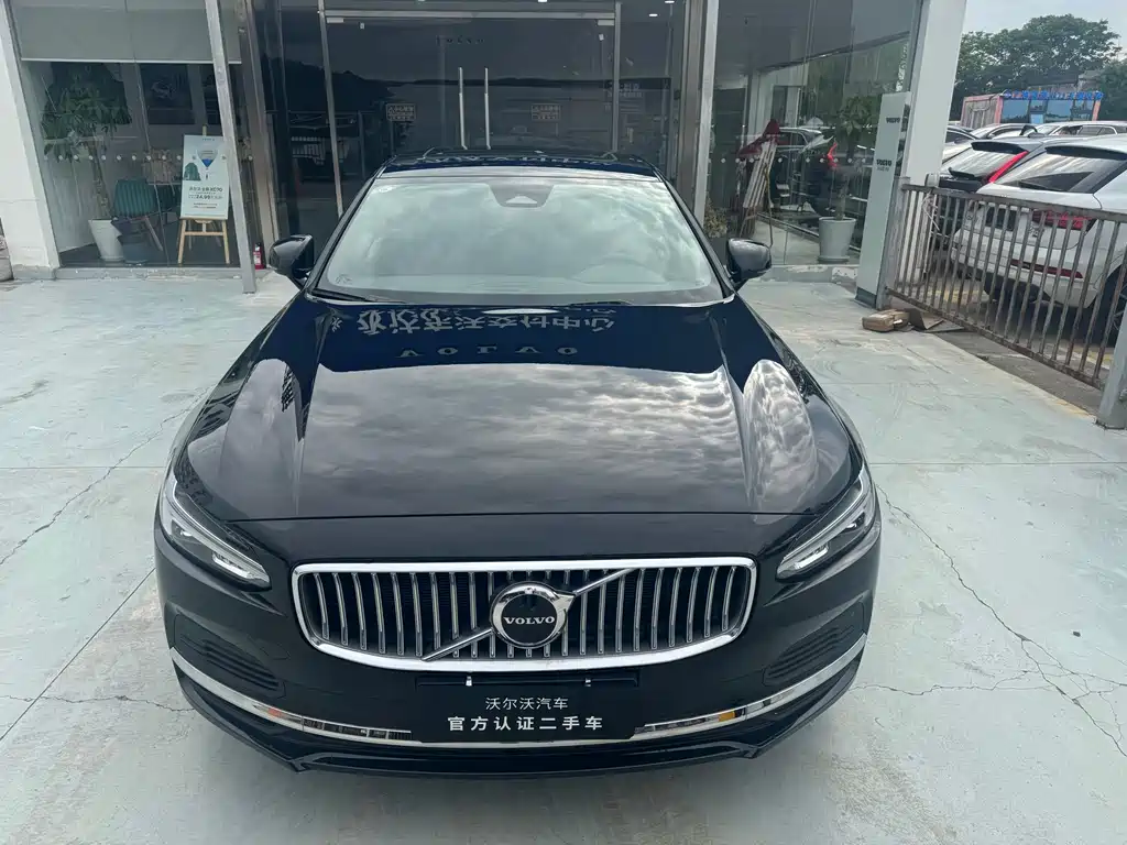 Volvo S90 PHEV PHEV Hybrid 4 WD Long Range Smart Ease Luxury
