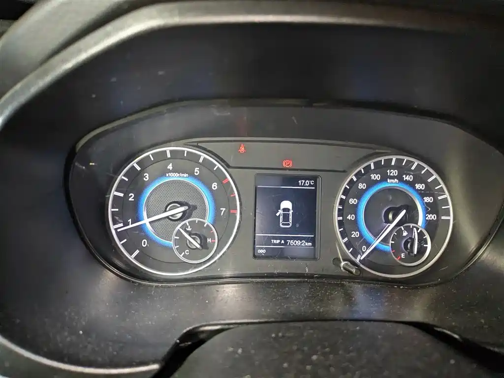 Fengguang S560 1.8 L Manual Comfort 7-seat