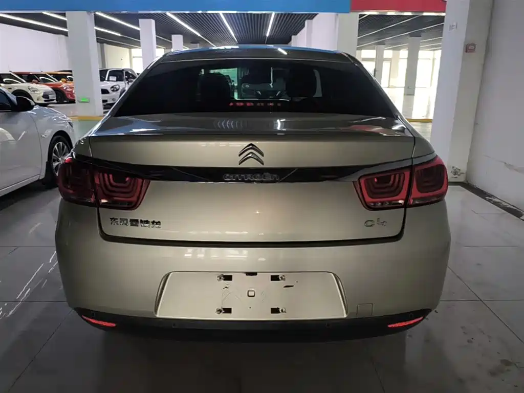 C4 Sega C4世嘉 2016款 1.6 L 自动豪华型