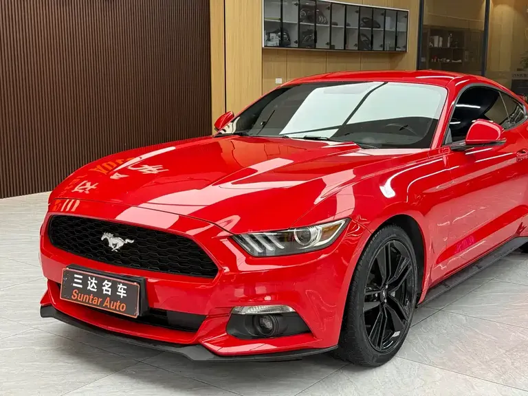 Ford Mustang 2.3 T Performance
