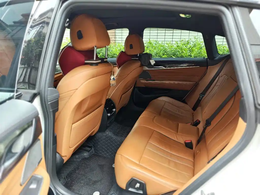 BMW 6 Series GT 630 i M Sport Package