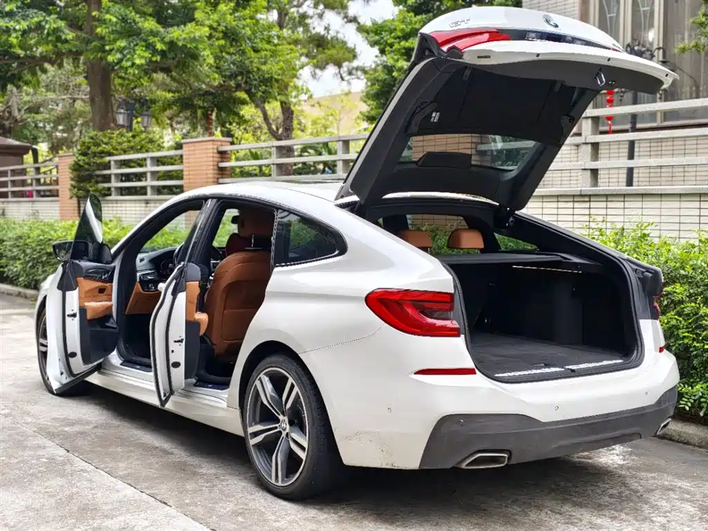 BMW 6 Series GT 630 i M Sport Package