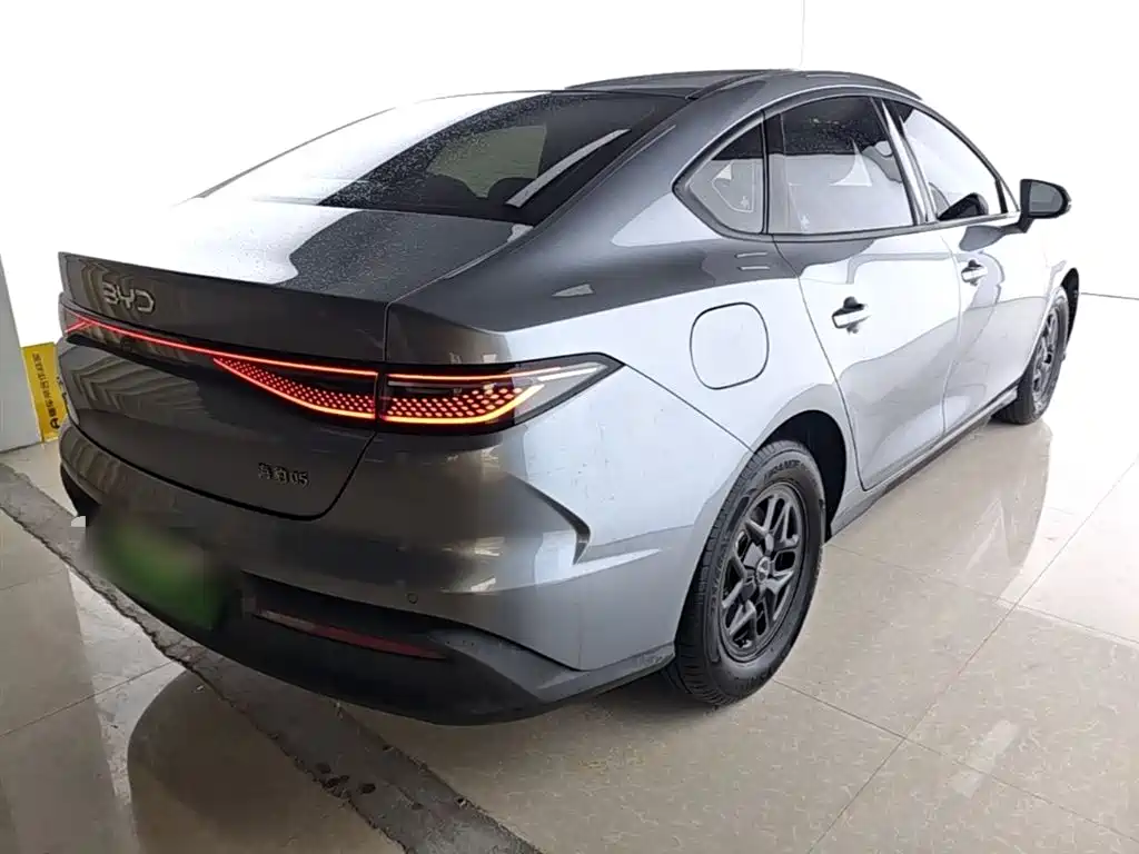 Seal 05 DM-i DM-i Smart Drive 55 KM Luxury