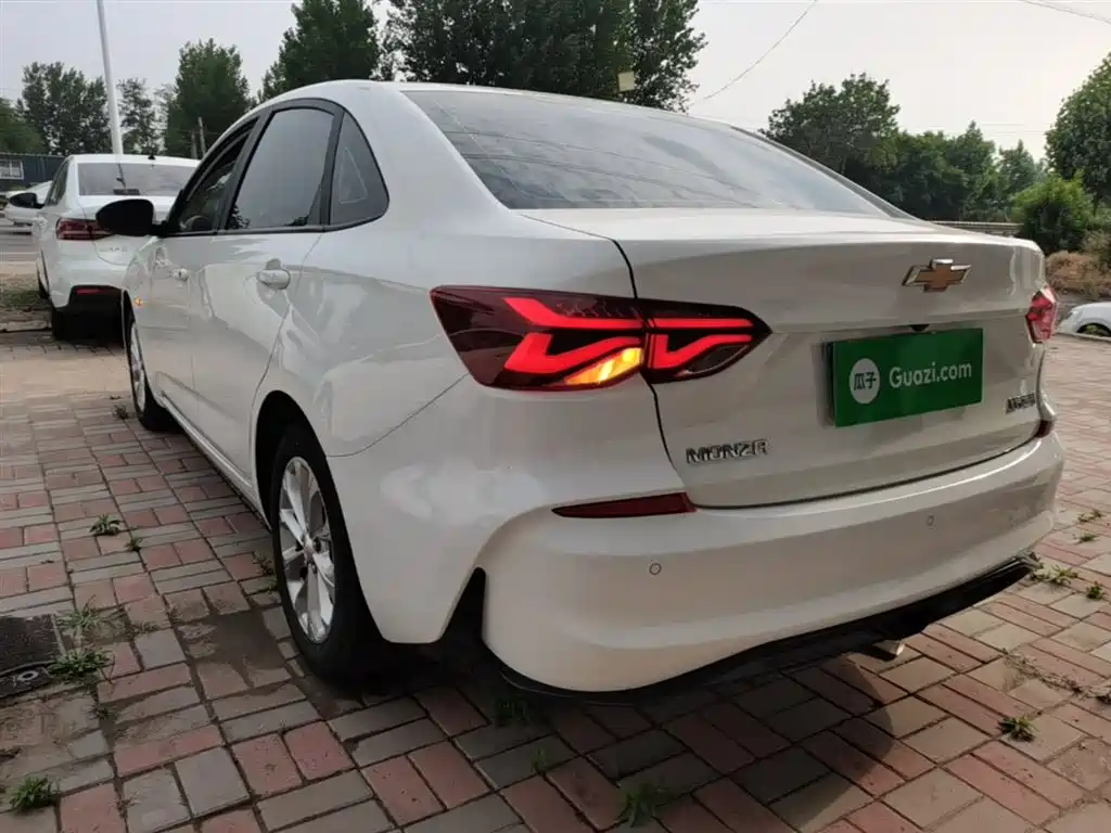 Monza 1.5 L DCT Joy