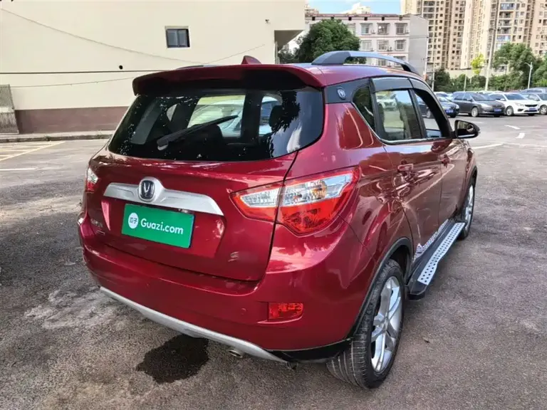 Changan CS35 1.6 L Auto Luxury CN-IV