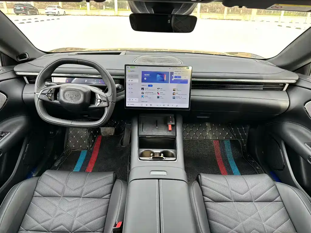 Lynk & Co 10 EM-P 120 4 WD Ultra
