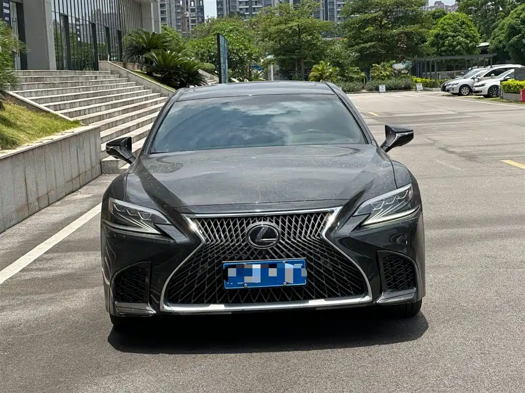 Lexus LS 500 h Executive CN-V