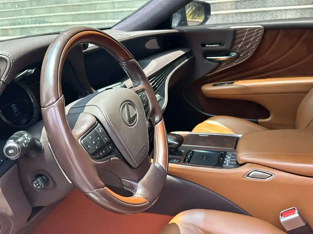 Lexus LS 500 h Executive CN-V