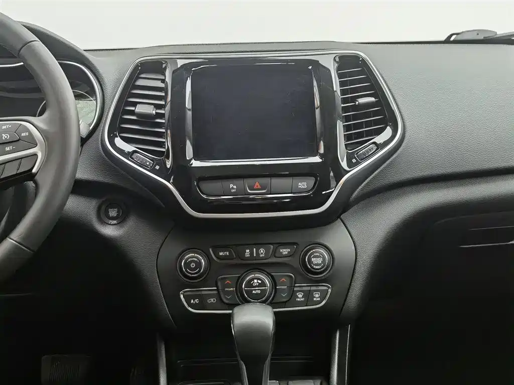 Cherokee 自由光 2019款 2.0 T 两驱越享版 国V