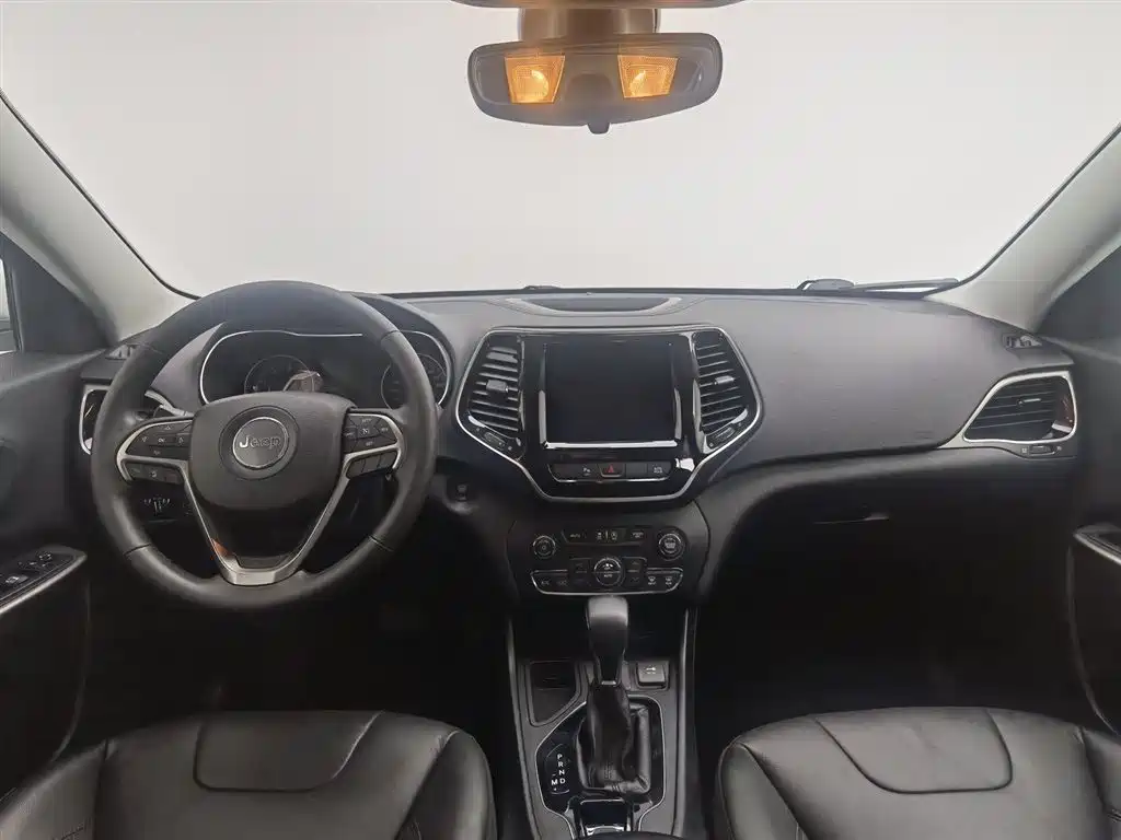 Cherokee 自由光 2019款 2.0 T 两驱越享版 国V