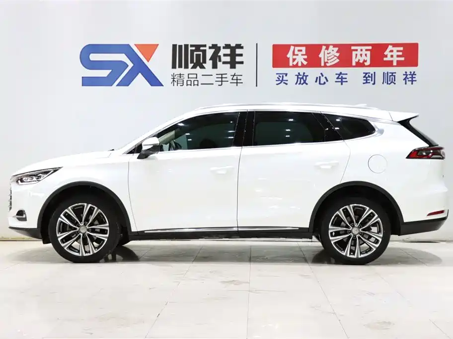 Tang 2.0 T Auto Connected Distinguished 7-seat CN-V