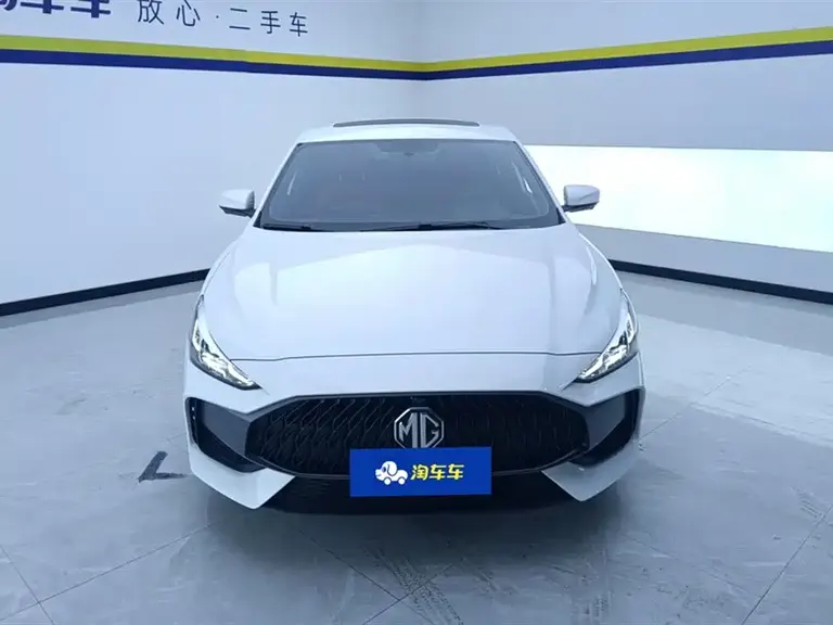 MG5 180 DVVT CVT Luxury