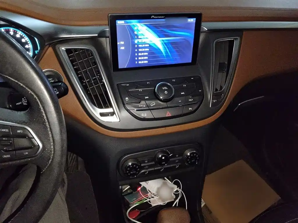 Soueast DX7 1.5 T Auto Luxury