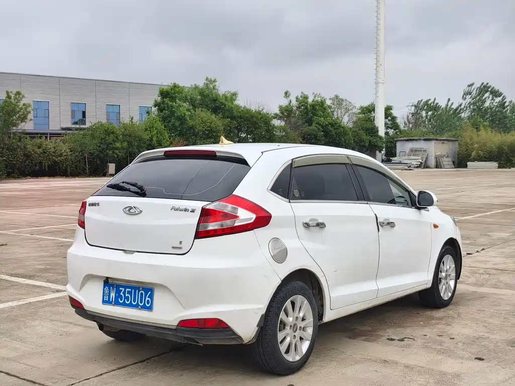 Fengyun 2 1.5 L Manual New Sharp