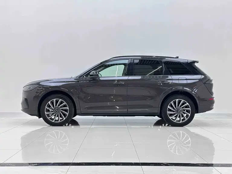 Lincoln Corsair 1.5 T 2 WD Supreme Elegant Hybrid
