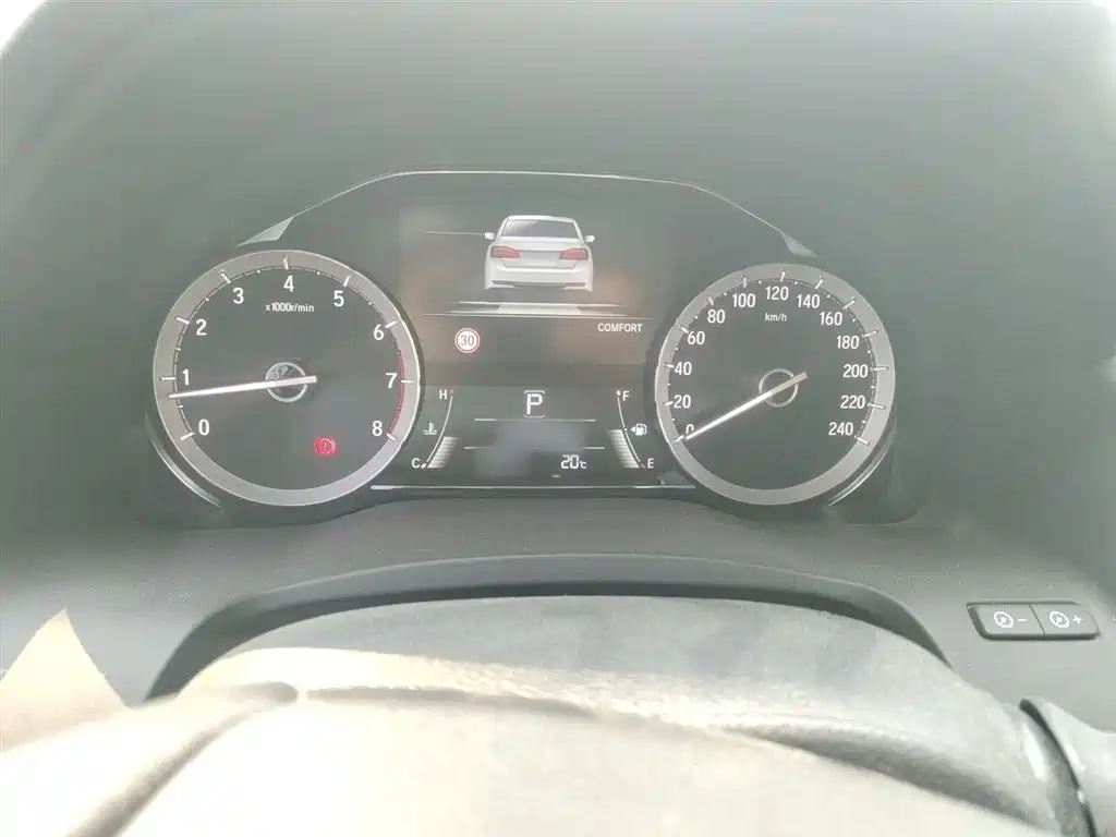 Honda UR-V 240 TURBO 2 WD Elegant