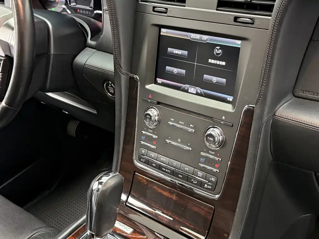 Navigator 3.5 T AWD