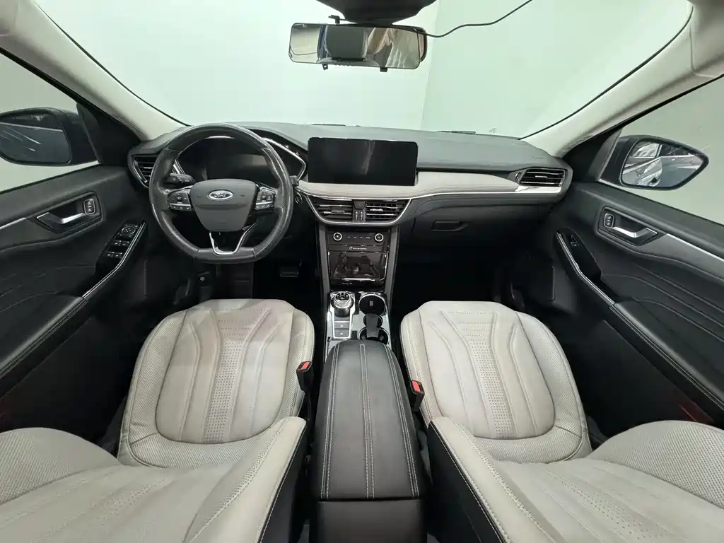Escape EcoBoost 245 2 WD Intelligent Joy Enjoyment