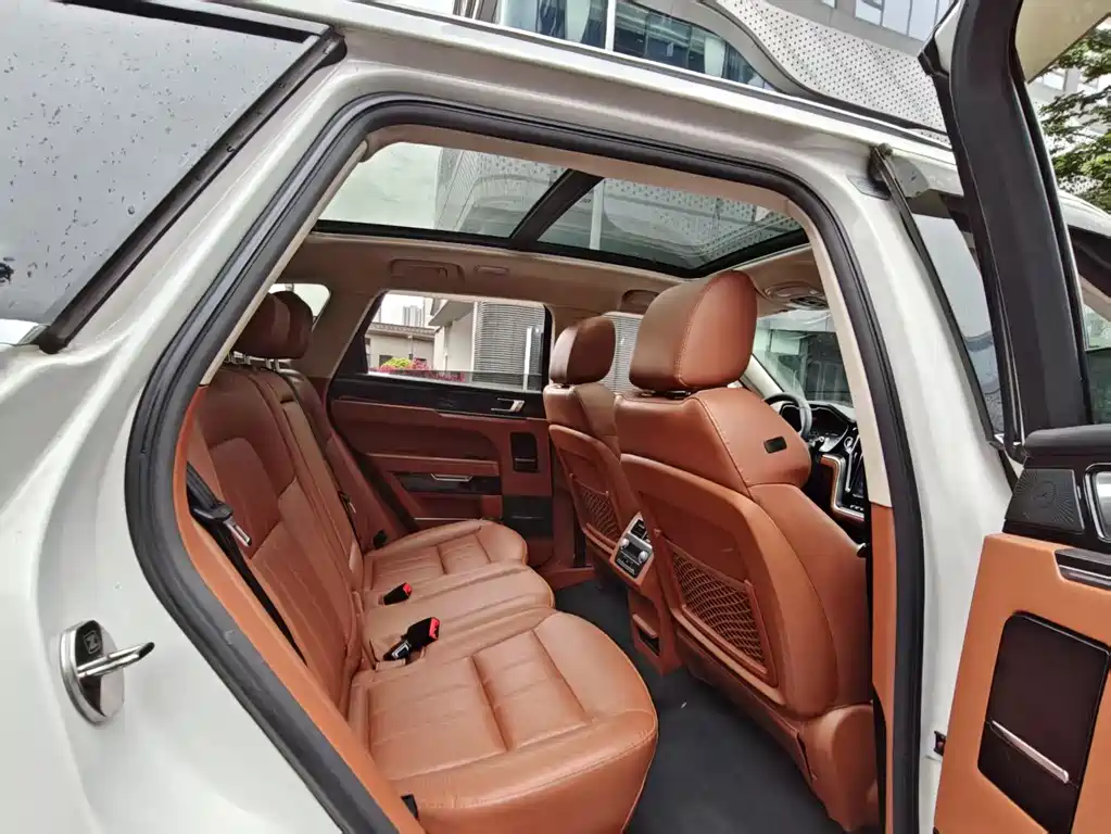Zotye T700 1.8 T DCT Premium