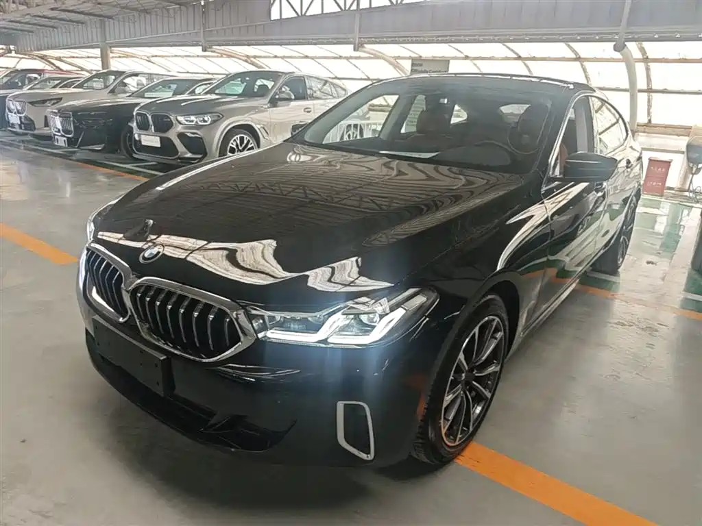 BMW 6 Series GT 630 i Luxury Design Package