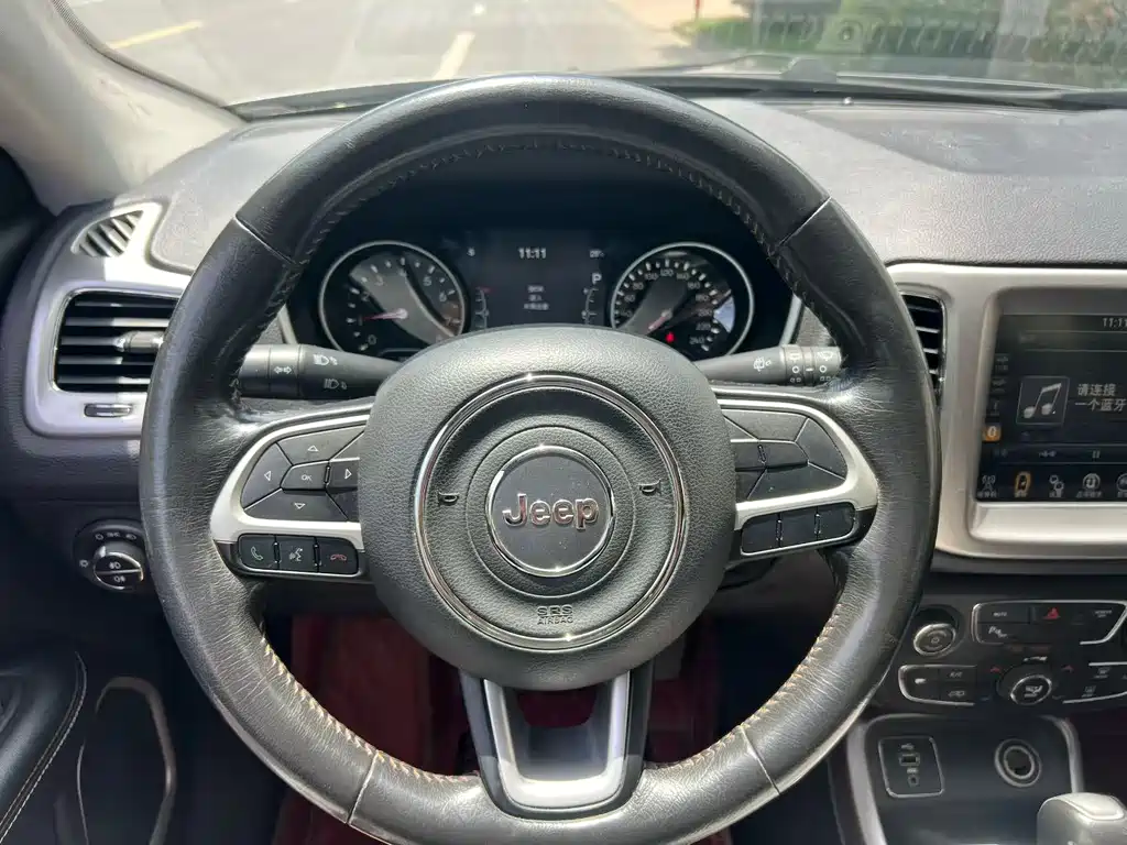 Compass 200 T Auto Home Enjoyment