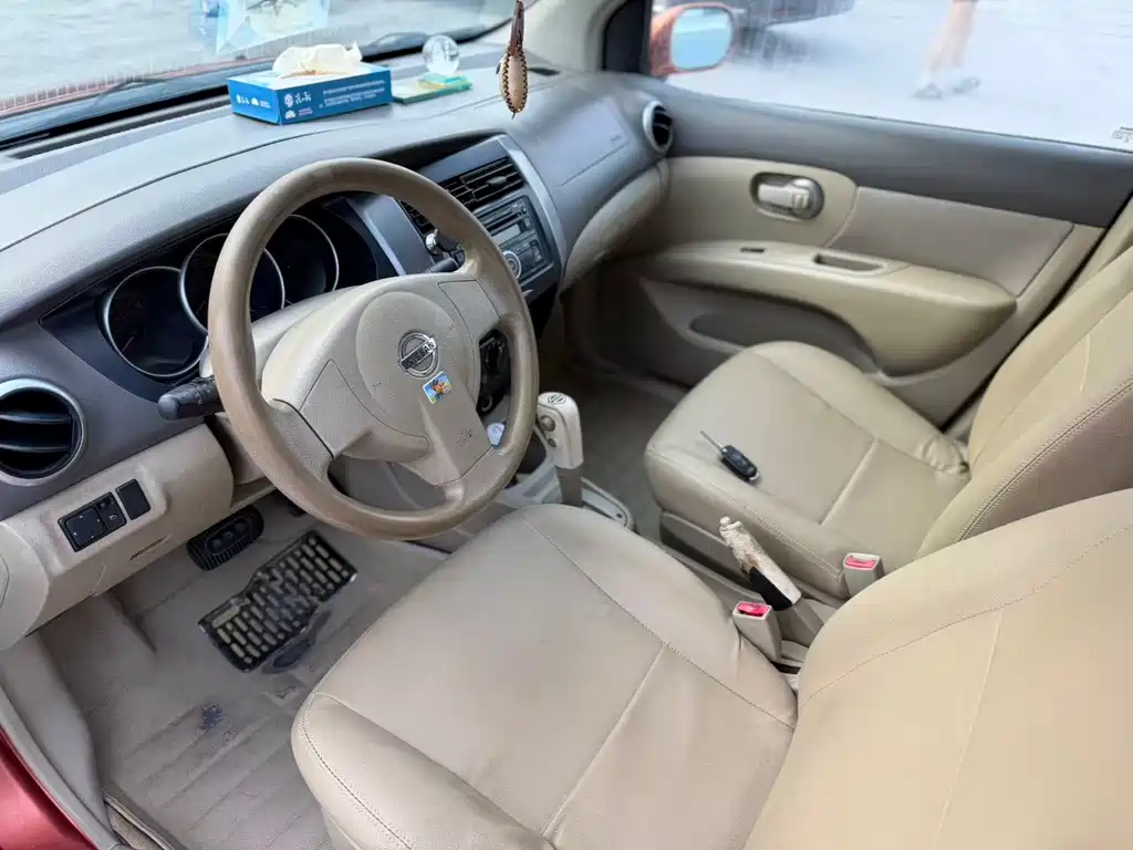 Livina 骊威 2007款 1.6 L 自动多能型