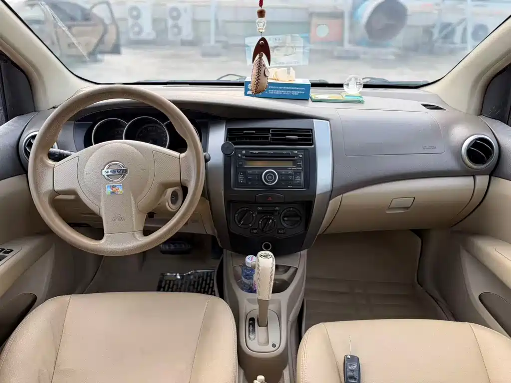 Livina 骊威 2007款 1.6 L 自动多能型