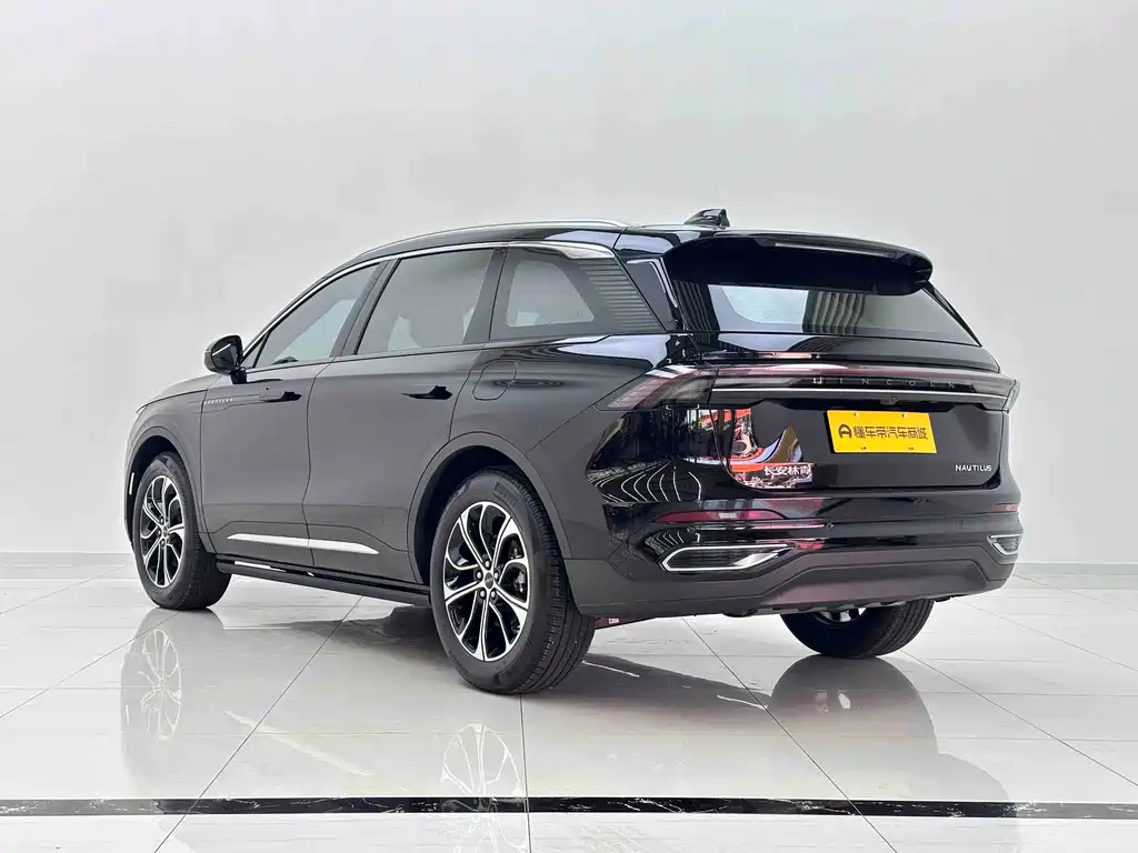 Nautilus 2.0 T 4 WD Comfort Supreme