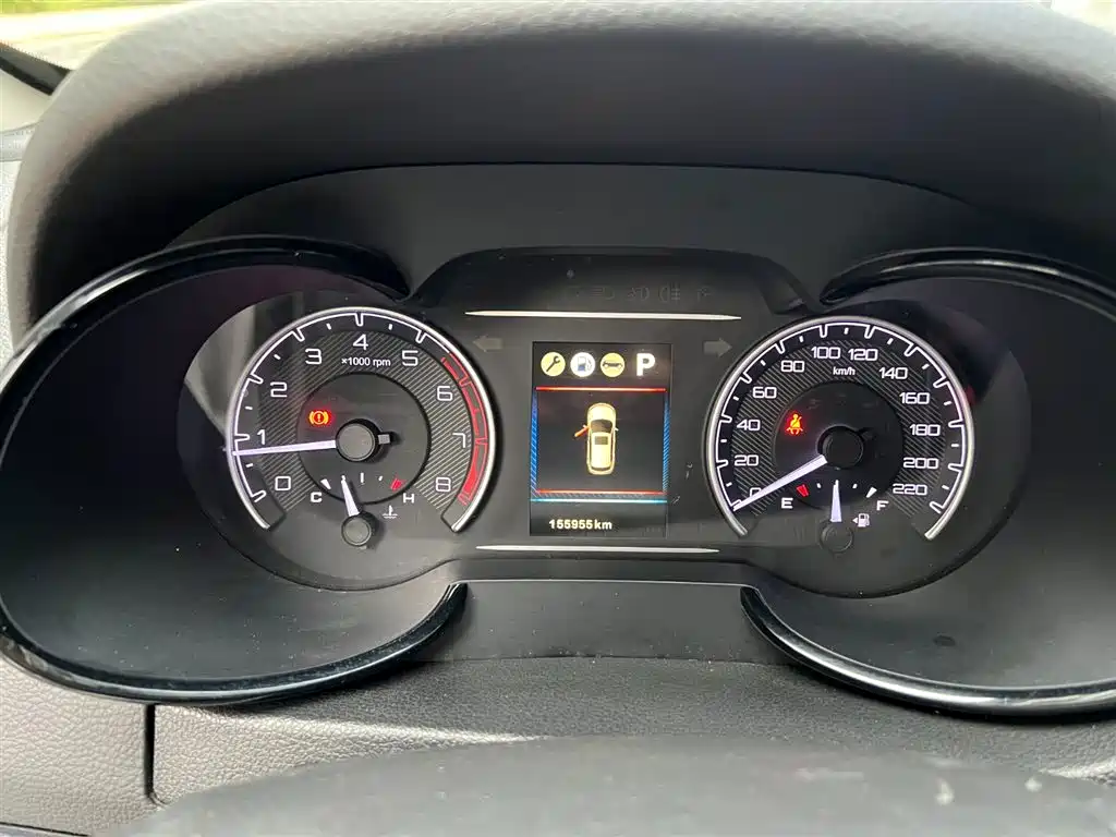 Dongfeng Fengshen AX7 Classic 1.6 T Auto Elite