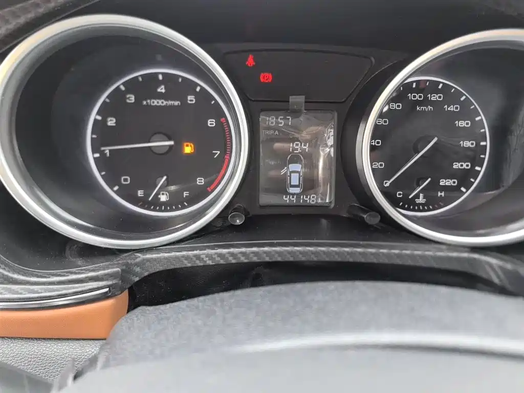 Zotye T300 众泰T300 2019款 1.5 L 手动小强版
