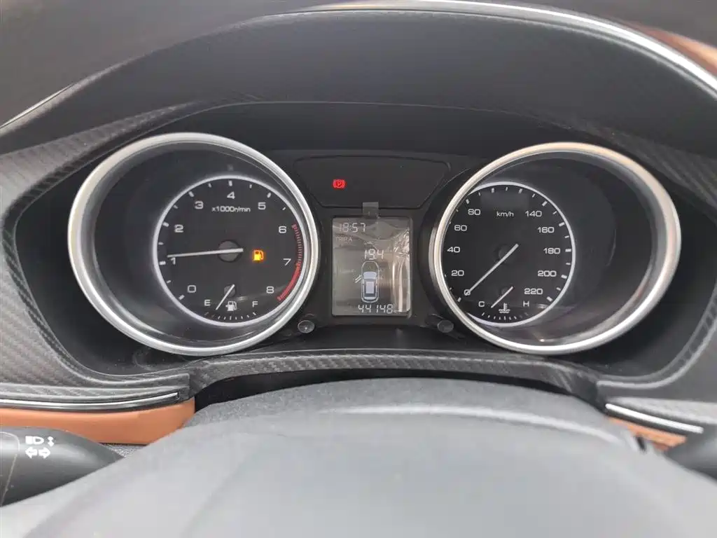 Zotye T300 众泰T300 2019款 1.5 L 手动小强版