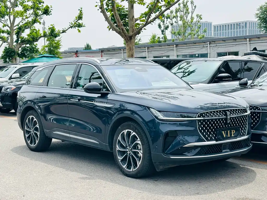 Nautilus 2.0 T 4 WD Supreme Wise