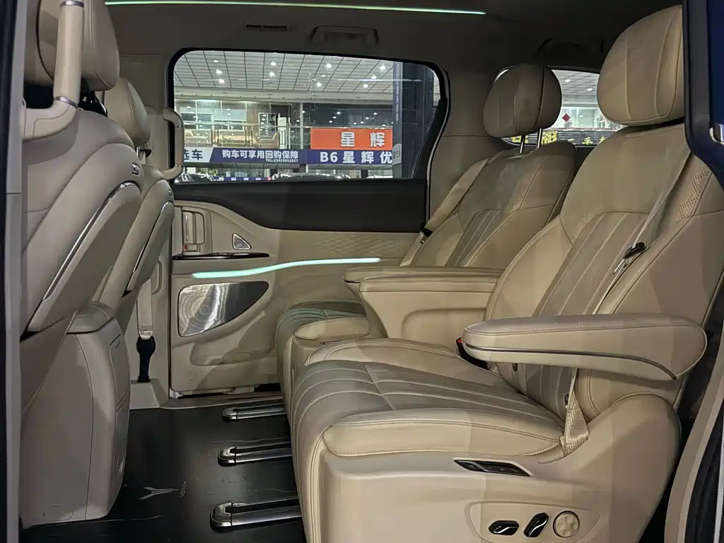 Voyah Dreamer PHEV Ultra Long Range Distinguished