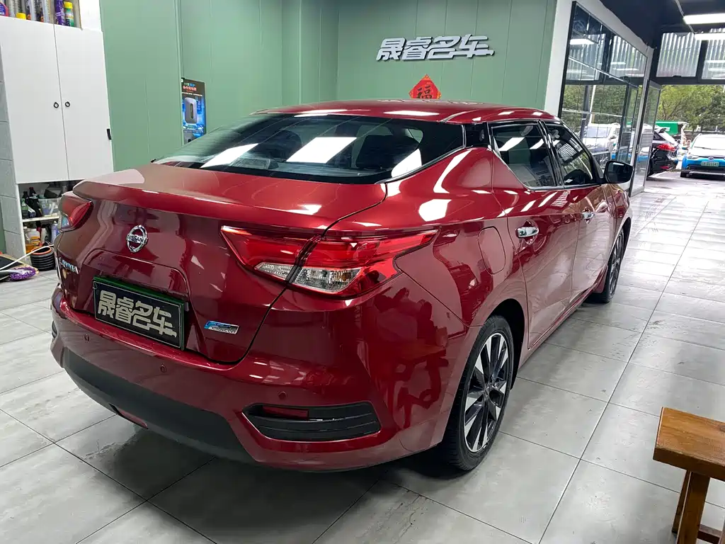 Lannia 1.6 L CVT Smart Cool
